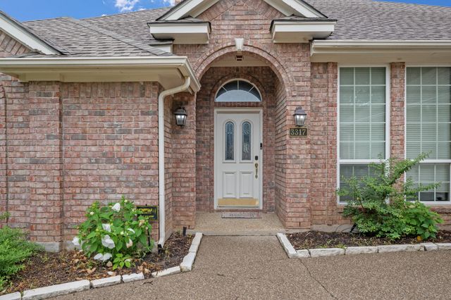 3317 Tiverton Court, Arlington, TX 76001