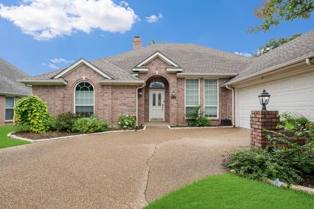3317 Tiverton Court, Arlington, TX 76001