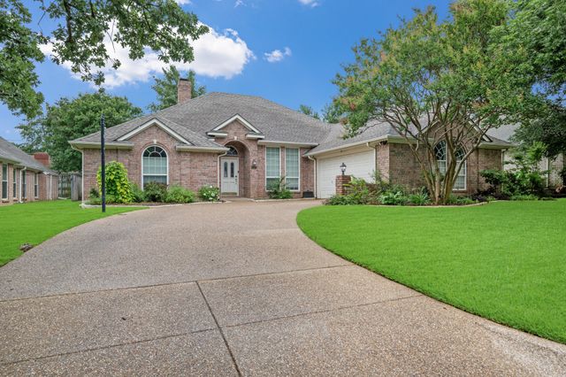 3317 Tiverton Court, Arlington, TX 76001