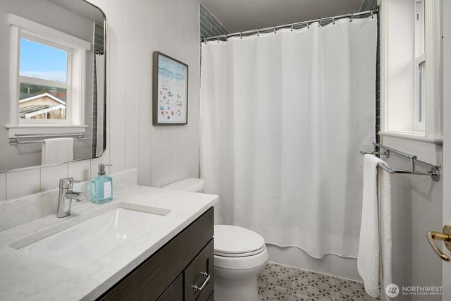 17120 SE 29th Place, Bellevue, WA 98008