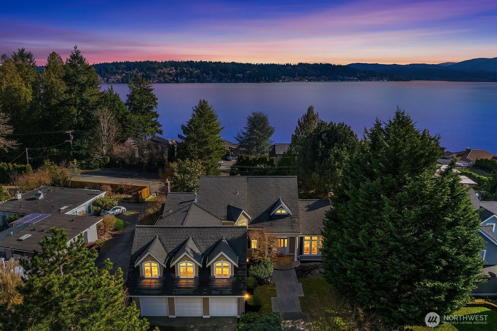 17120 SE 29th Place, Bellevue, WA 98008