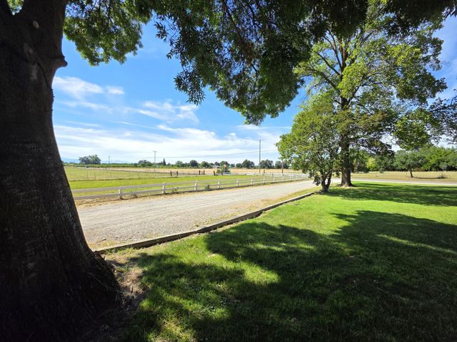 23773 River Road, Corning, CA 96021