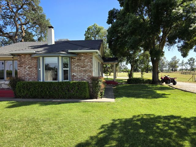 23773 River Road, Corning, CA 96021