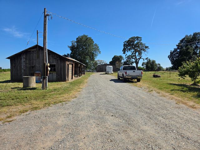 23773 River Road, Corning, CA 96021