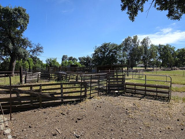 23773 River Road, Corning, CA 96021