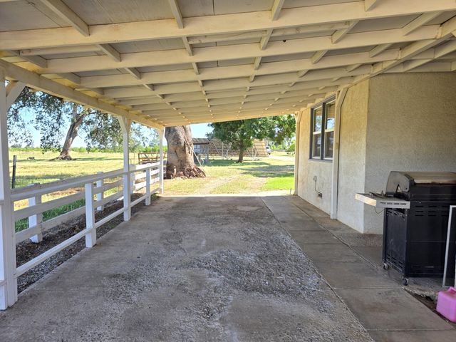 23773 River Road, Corning, CA 96021