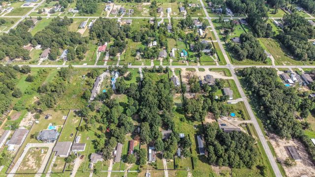 419 County Road 5011, Cleveland, TX 77327