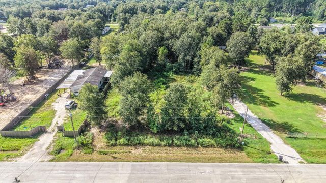 419 County Road 5011, Cleveland, TX 77327