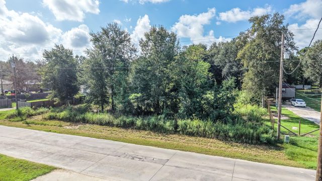 419 County Road 5011, Cleveland, TX 77327