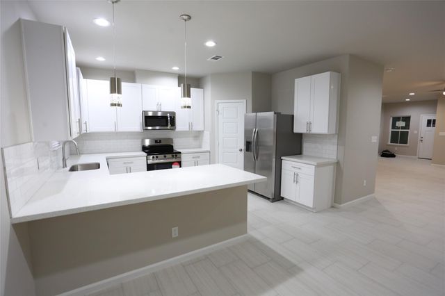 509 Avenue I A, Conroe, TX 77301