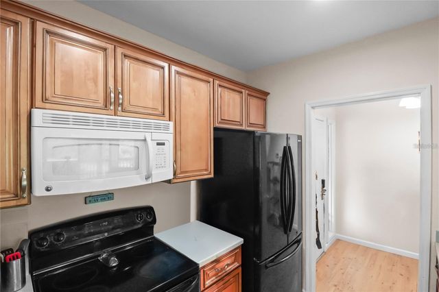 3566 CAMELOT DRIVE 6, Haines City, FL 33844