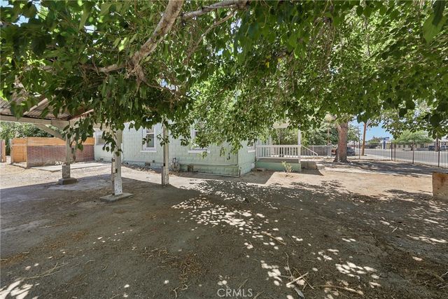 7812 Pearblossom, Littlerock, CA 93543