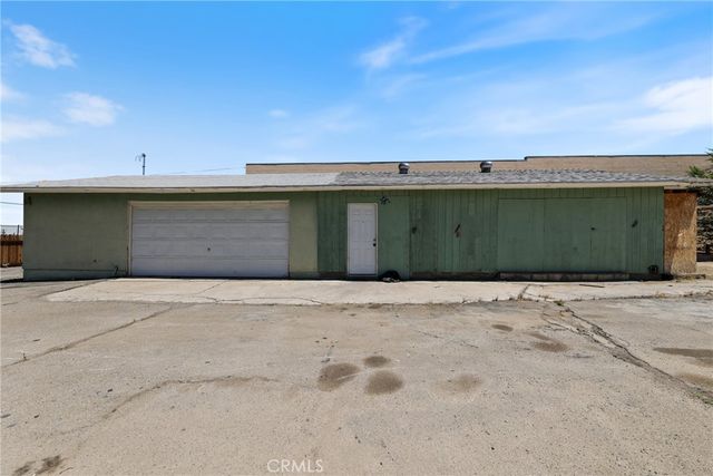 7812 Pearblossom, Littlerock, CA 93543