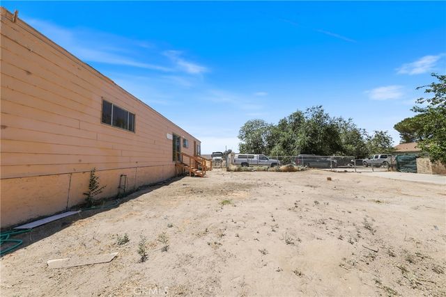 7812 Pearblossom, Littlerock, CA 93543