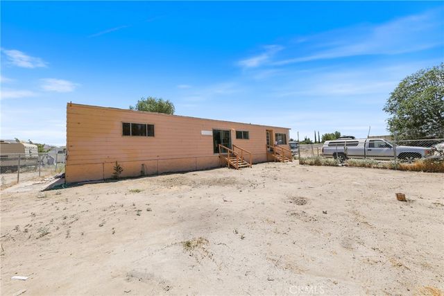 7812 Pearblossom, Littlerock, CA 93543