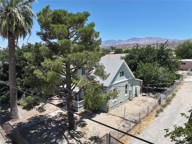 7812 Pearblossom, Littlerock, CA 93543