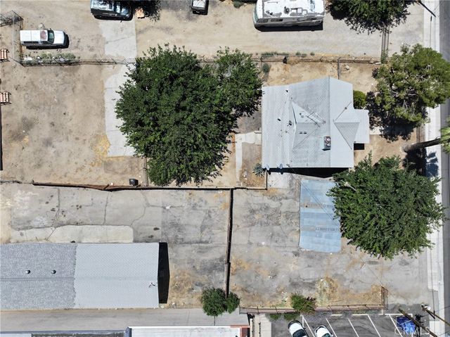 7812 Pearblossom, Littlerock, CA 93543