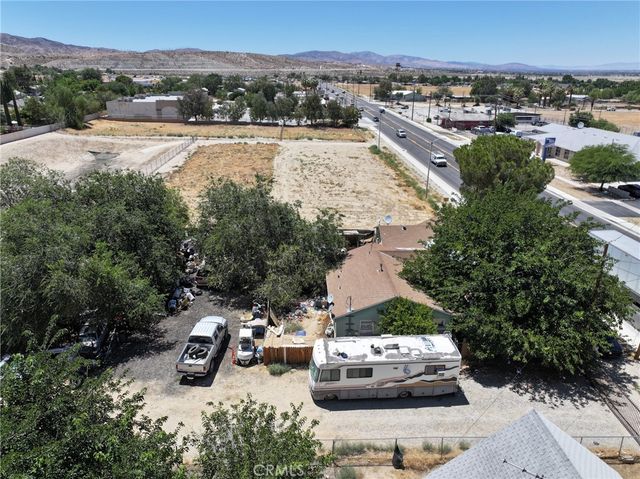 7812 Pearblossom, Littlerock, CA 93543