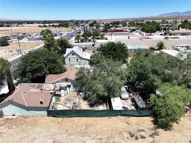 7812 Pearblossom, Littlerock, CA 93543