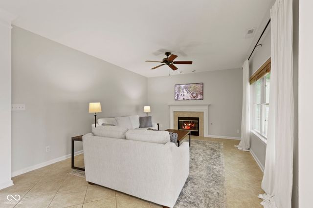 1107 Sugar Maple, Greenwood, IN 46143