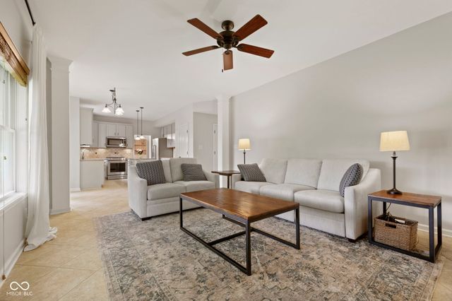 1107 Sugar Maple, Greenwood, IN 46143