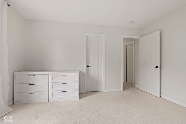 1107 Sugar Maple, Greenwood, IN 46143