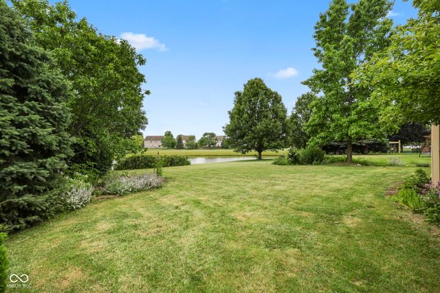 1107 Sugar Maple, Greenwood, IN 46143
