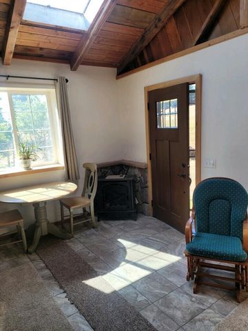 2517 Loop Road, Fortuna, CA 95540