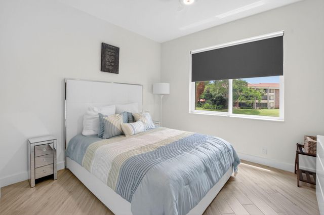 7546 La Paz Boulevard 205, Boca Raton, FL 33433