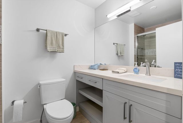 7546 La Paz Boulevard 205, Boca Raton, FL 33433