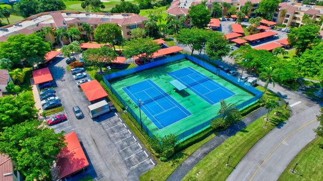 7546 La Paz Boulevard 205, Boca Raton, FL 33433