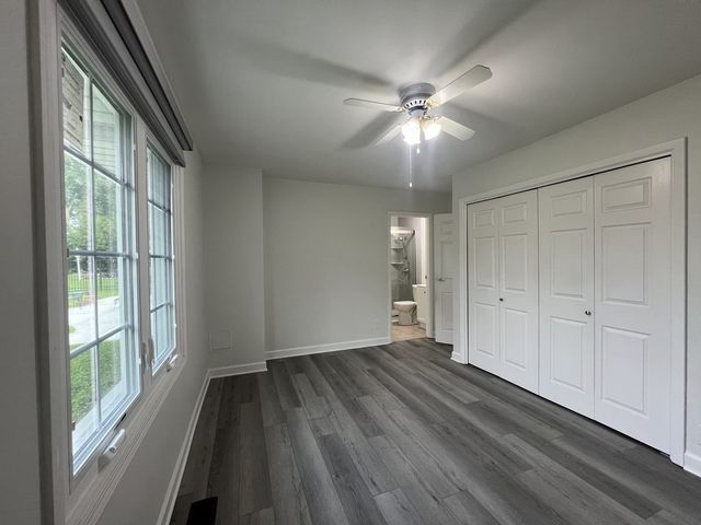 1380 Rosedale Lane, Hoffman Estates, IL 60169