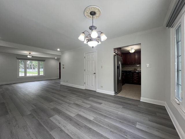 1380 Rosedale Lane, Hoffman Estates, IL 60169