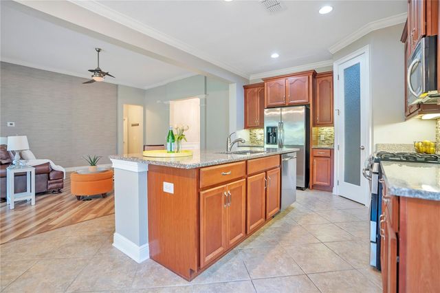 4684 SOUTHERN VALLEY LOOP, Brooksville, FL 34601