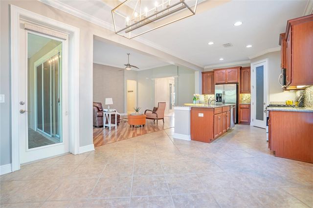 4684 SOUTHERN VALLEY LOOP, Brooksville, FL 34601