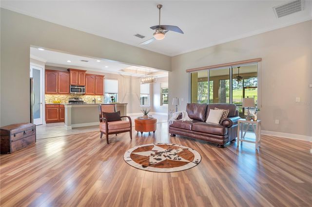 4684 SOUTHERN VALLEY LOOP, Brooksville, FL 34601