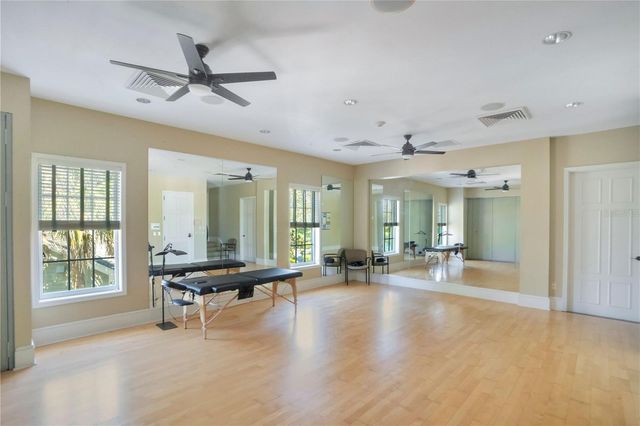 4684 SOUTHERN VALLEY LOOP, Brooksville, FL 34601