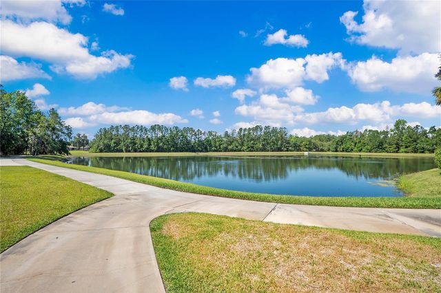 4684 SOUTHERN VALLEY LOOP, Brooksville, FL 34601