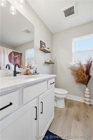 7018 Hollkamp Way, Sellersburg, IN 47172