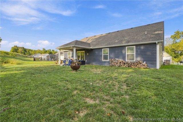 7018 Hollkamp Way, Sellersburg, IN 47172