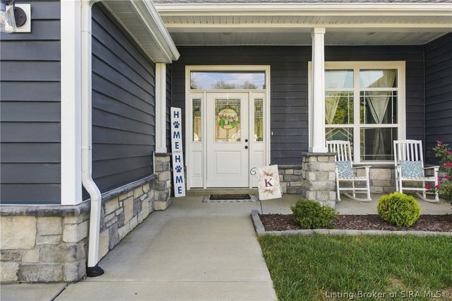 7018 Hollkamp Way, Sellersburg, IN 47172