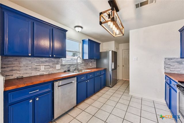 2204 Mikulec Drive, Killeen, TX 76542
