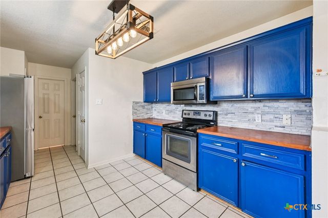 2204 Mikulec Drive, Killeen, TX 76542