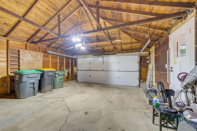 3285 N Knoll BOULEVARD, Wauwatosa, WI 53222