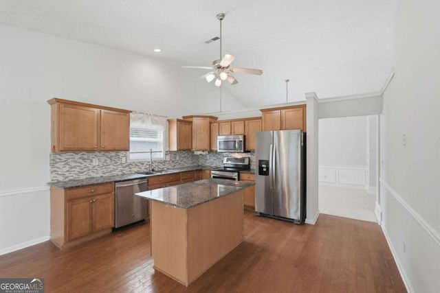 1229 Simonton Glen Way, Lawrenceville, GA 30045