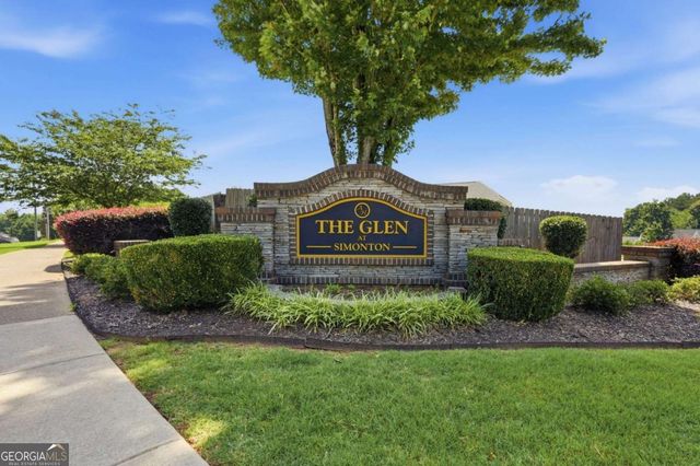 1229 Simonton Glen Way, Lawrenceville, GA 30045