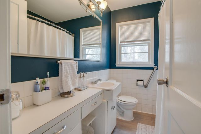 1305 12th Street S, Moorhead, MN 56560