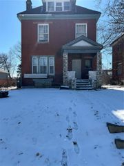 5720 Cates Avenue, St Louis, MO 63112