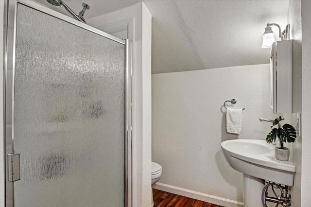 679 Harrow Avenue, San Mateo, CA 94402