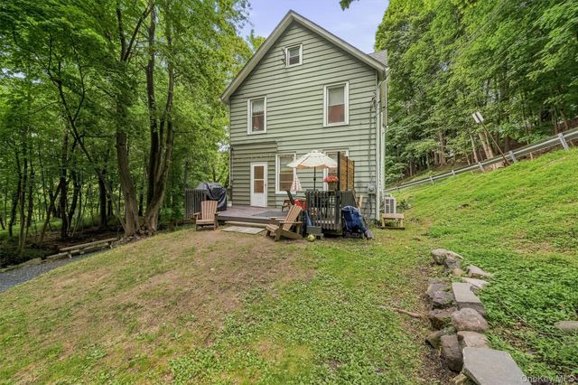 41 Wood Avenue, Cornwall On Hudson, NY 12520